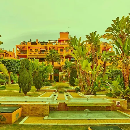 شقة Coastal Gem Penthouse إِستيبونا