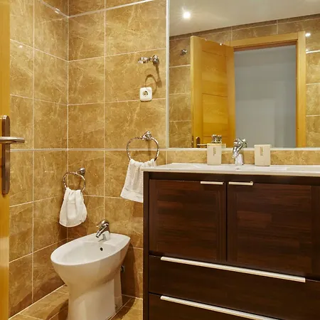 Coastal Gem Penthouse إِستيبونا